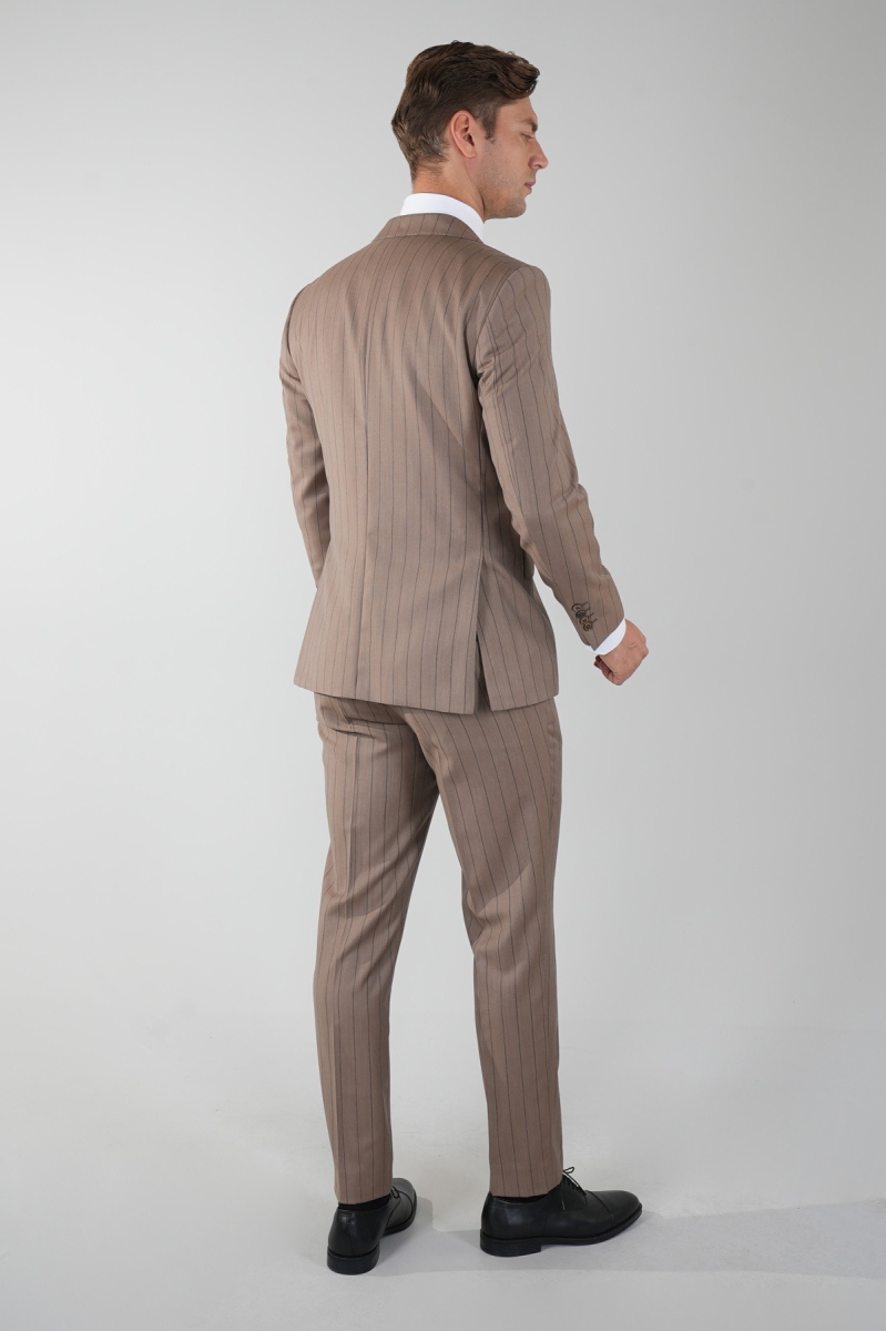 Açık Kahve Comfort Fit Mono Yaka Çift Yırtmaçlı Sedef Düğmeli 6 Drop Yün Takım Elbise (1)