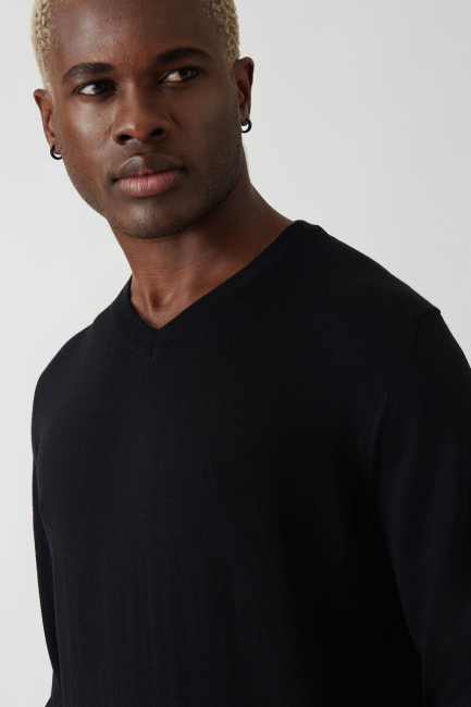 Basic V Yaka Yün Koyu Siyah Erkek Triko - 3