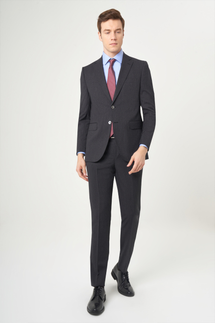 Erkek Modern Fit Mono Yaka 2 Düğme Çift Yırtmaçlı Takım Elbise Sıyah