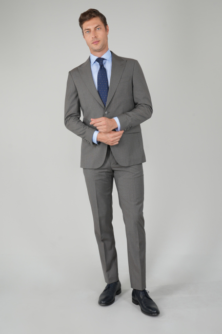 Gri Kırlangıç Yaka Çift Yırtmaçlı 6 Drop Yün Keten Takım Elbise