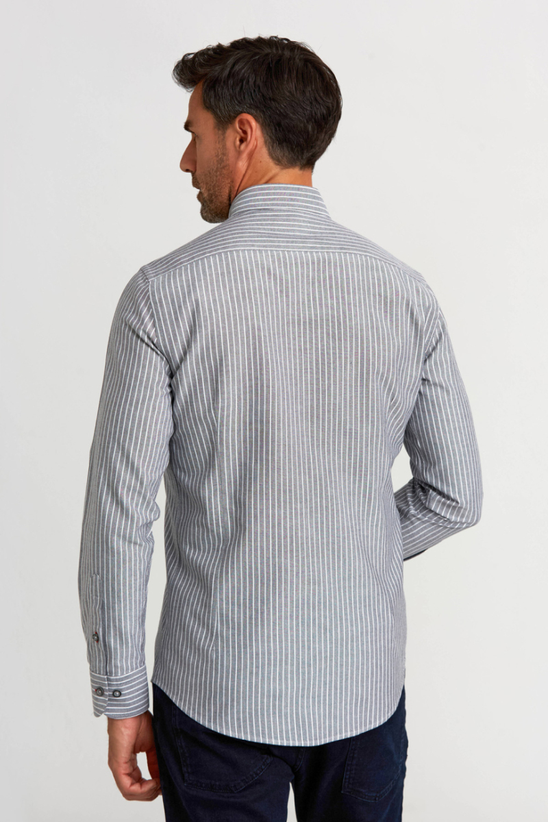 Modern Fit Düğmeli Yaka Çizgili Siyah Spor Erkek Gömlek - 2