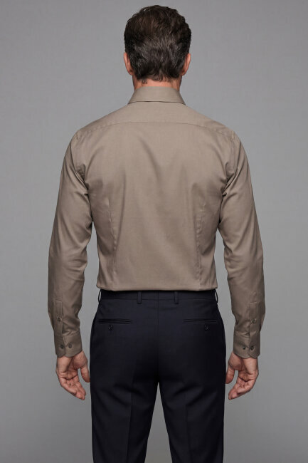 Modern Fit Klasik Yaka Açık Kahve Cepsiz Erkek Gömlek - 2