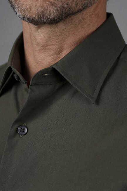 Modern Fit Klasik Yaka Haki Cepsiz Erkek Gömlek - 3
