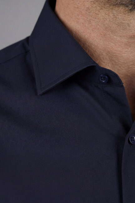 Modern Fit Klasik Yaka Lacivert Cepsiz Erkek Gömlek - 3