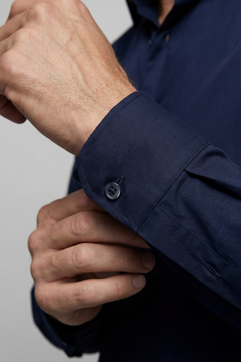 Modern Fit Klasik Yaka Lacivert Cepsiz Erkek Gömlek - 5