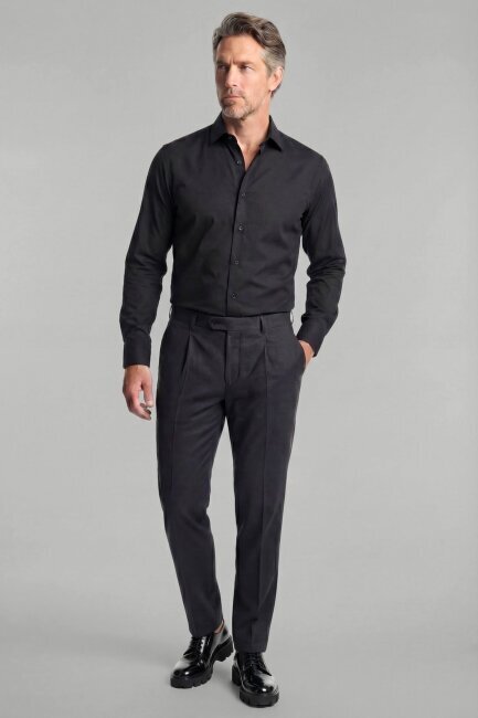 Modern Fit Klasik Yaka Siyah Cepsiz Erkek Gömlek - 4