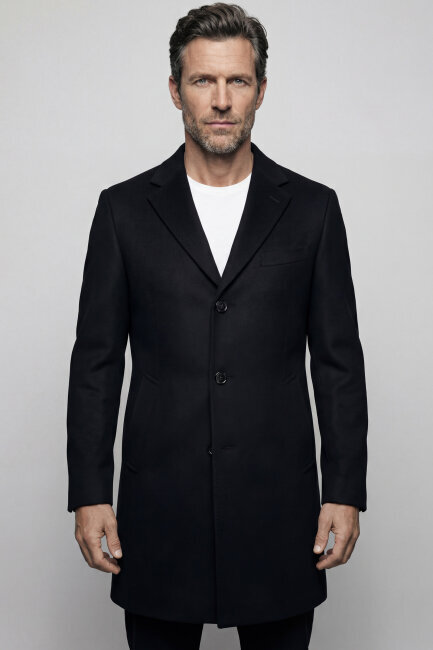 Düğme Detaylı Mono Yaka Siyah Erkek Kaban