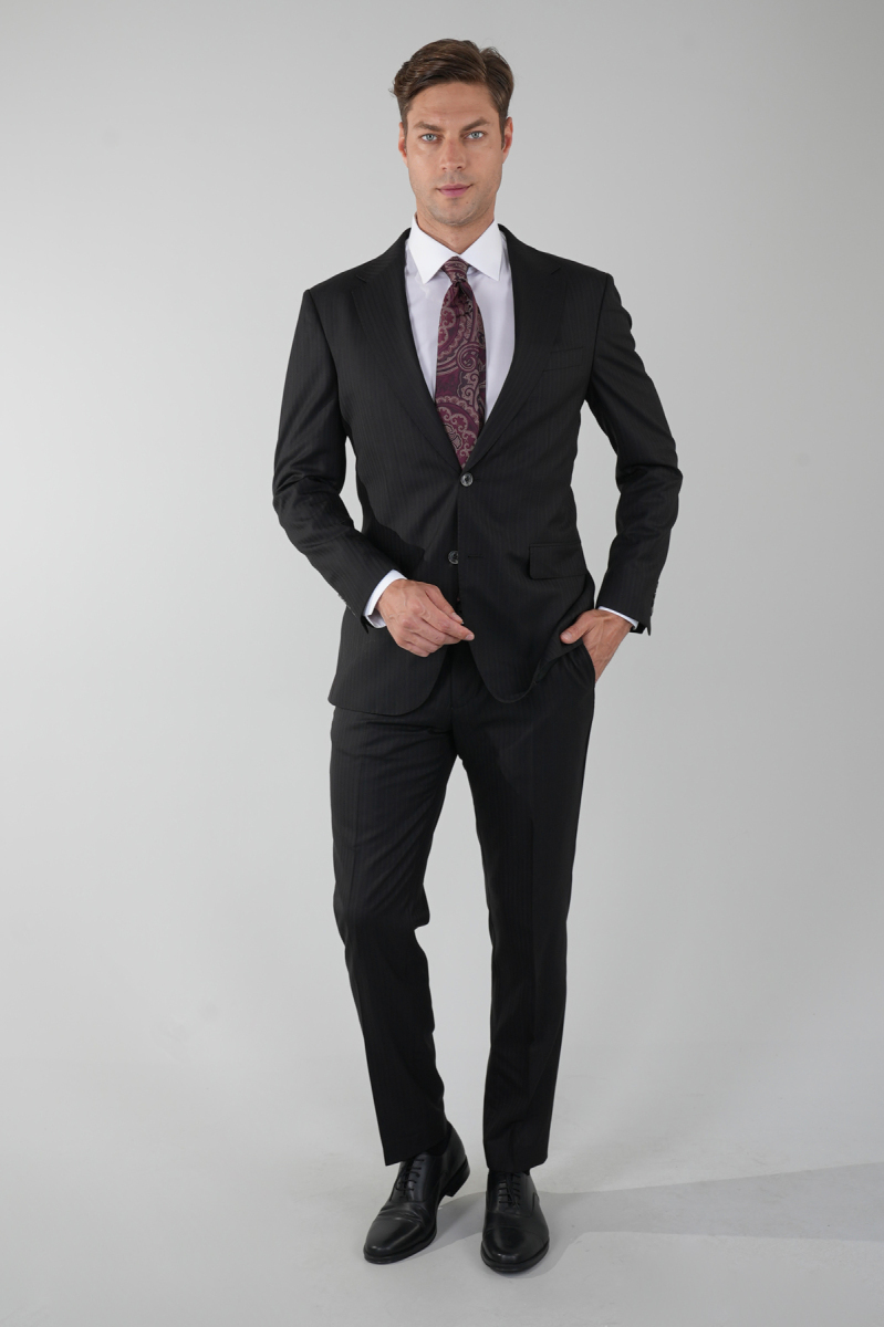 Siyah Mono Yaka Çift Yırtmaçlı 6 Drop Yün Takım Elbise