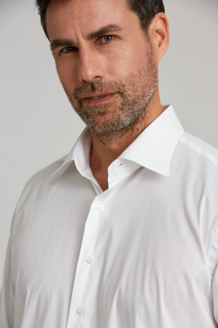 Regular Fit Beyaz Cepli Klasik Erkek Gömlek - 4