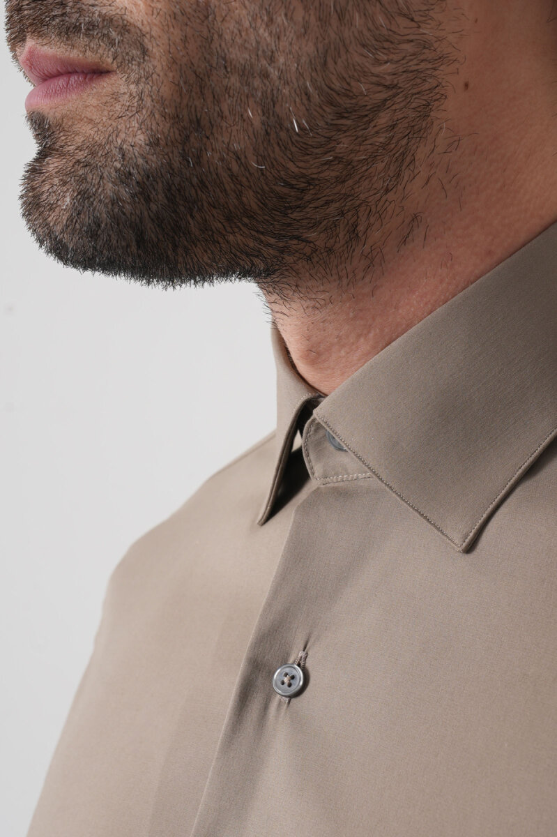 Regular Fit Klasik Yaka Cepsiz Açık Kahve Erkek Gömlek - 7