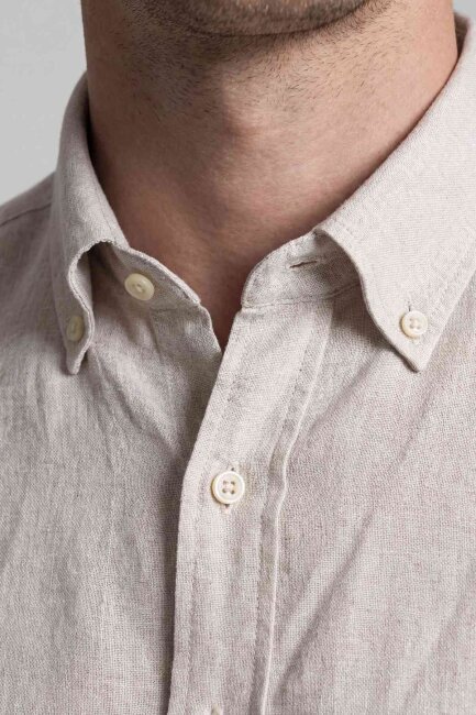 Regular Fit Uzun Kol Keten Paşa Yaka Bej Erkek Gömlek - 3