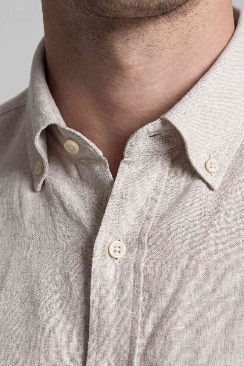 Regular Fit Uzun Kol Keten Paşa Yaka Bej Erkek Gömlek - 3