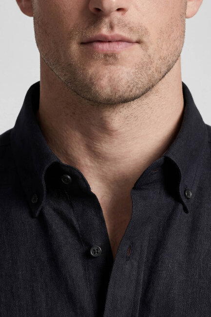 Regular Fit Uzun Kol Keten Paşa Yaka Cepli Siyah Erkek Gömlek (2)