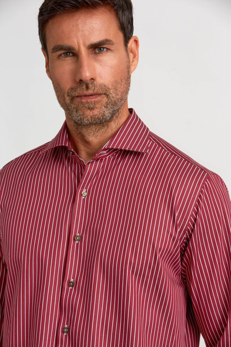 Regular Fit Yarım İtalyan Yaka İnce Çizgili Bordo Erkek Gömlek - 3