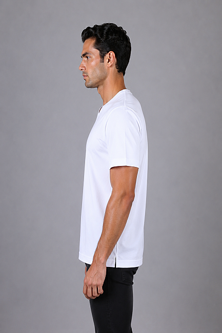 Beyaz V Yaka Basic T-shirt (3)
